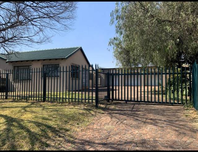 4 BEDROOM HOUSE FOR SALE IN ELSPARK